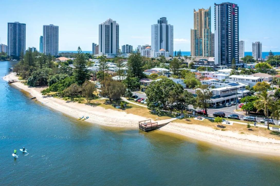 Budds 1 By Khove * Gold Coast