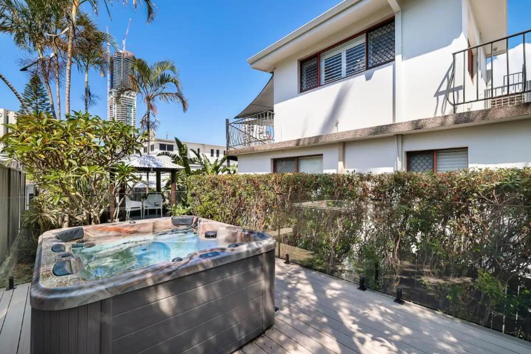 Budds 1 By Khove Villa Gold Coast